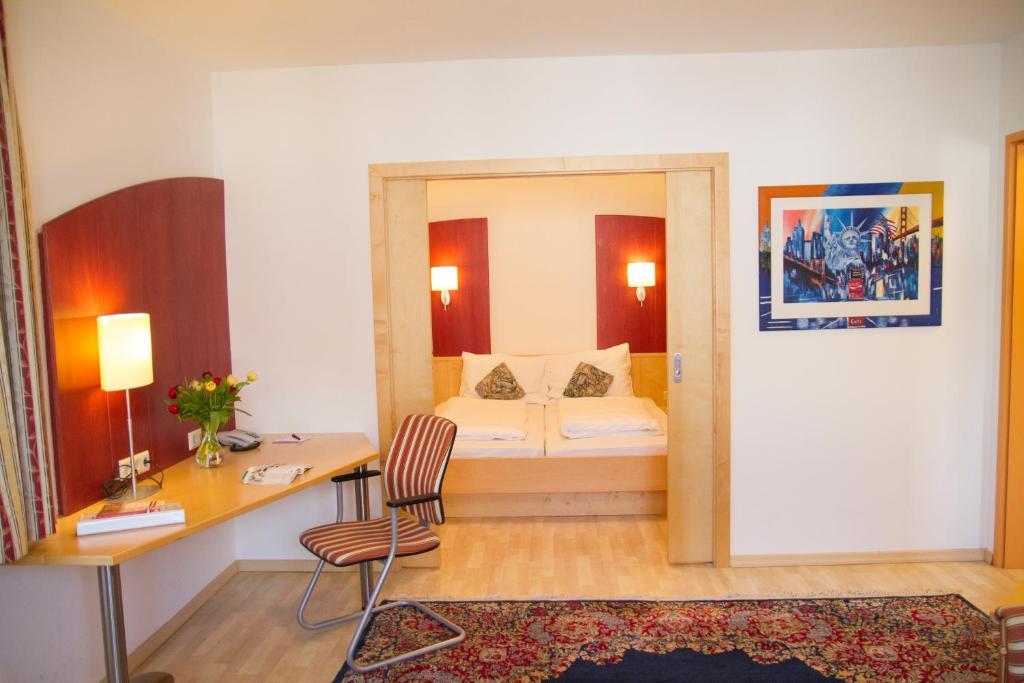 Gastwirtschaft & Hotel Holzinger Moellersdorf Room photo